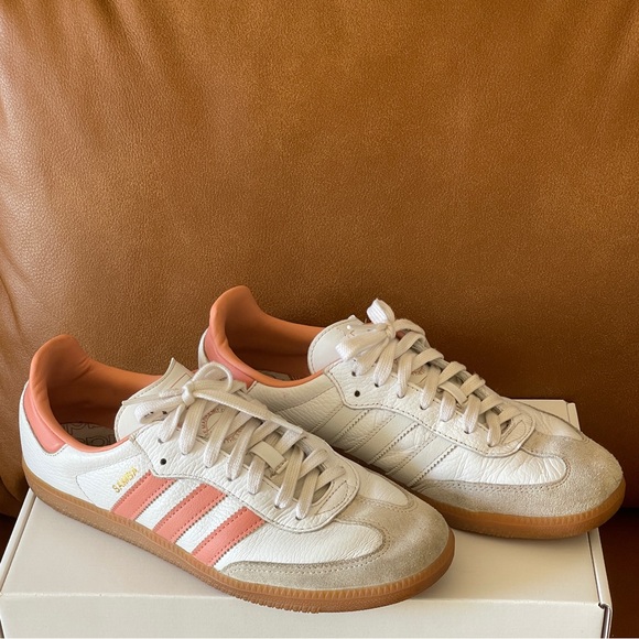 Adidas Samba White and Coral Sneakers - Picture 3 of 8